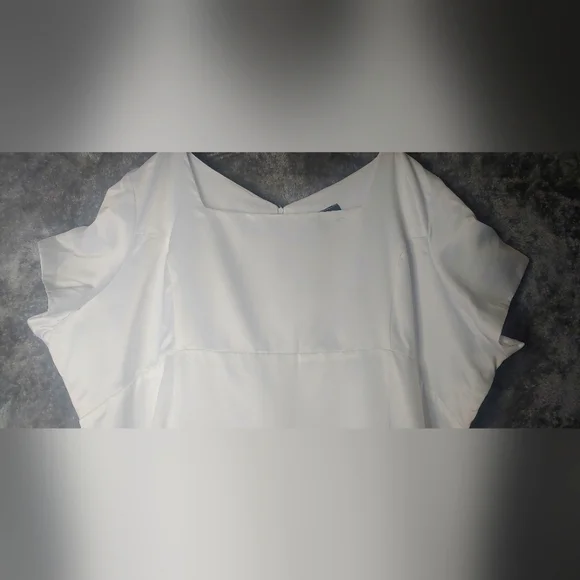 Calito White Wedding Dress - Picture 6 of 11